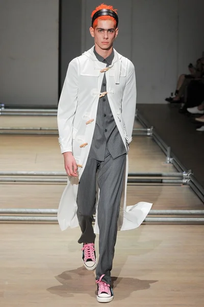 Look 14